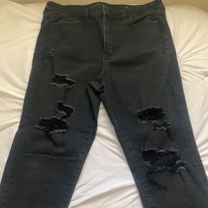 American Eagle Black Highwaisted Ripped Jeans